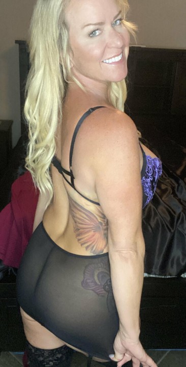 Amieworldwide_free-10.jpg