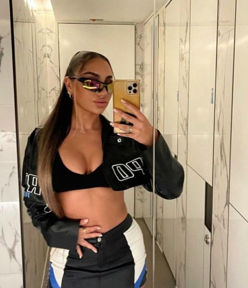 Andreea-andreeatee__8.jpg