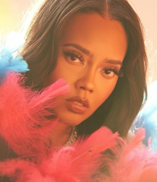 Angela-Simmons_24.jpg