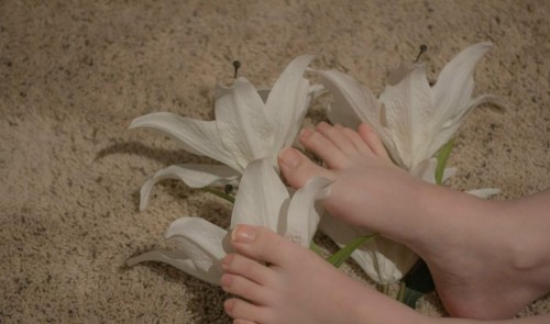 Athenasf33t-athenas_feet_3.jpg