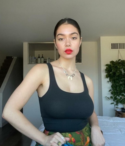 Aulii-Cravalho_5.jpg