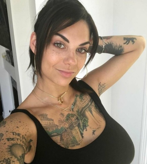 Bonnierottenx-officialbonnierotten_7.jpg