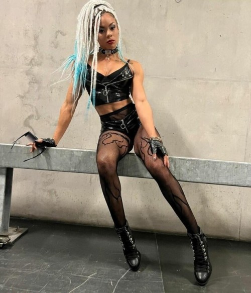 Briana-Brandy_6.jpg
